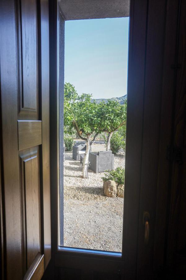 La Porta Delle Gole Hotel Motta Camastra Екстериор снимка